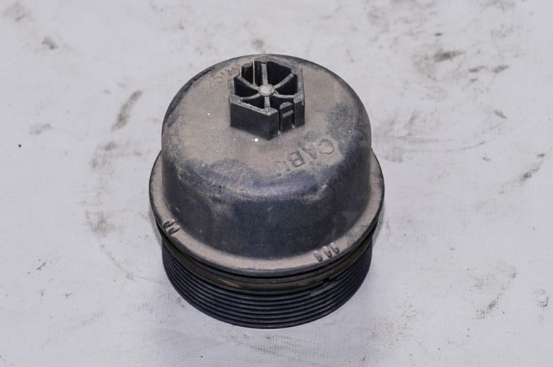 CROSSLAND X ÇIKMA YEDEK PARÇA 1.3 DTCİ FİLİTRE YAĞ DOLUM KAPAĞI